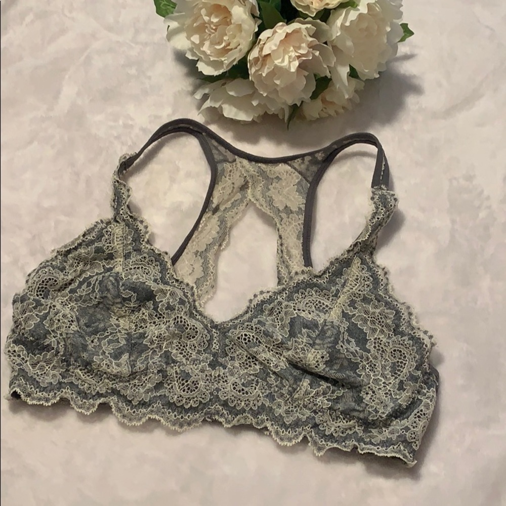 Felina Lacy white and gray Bralette